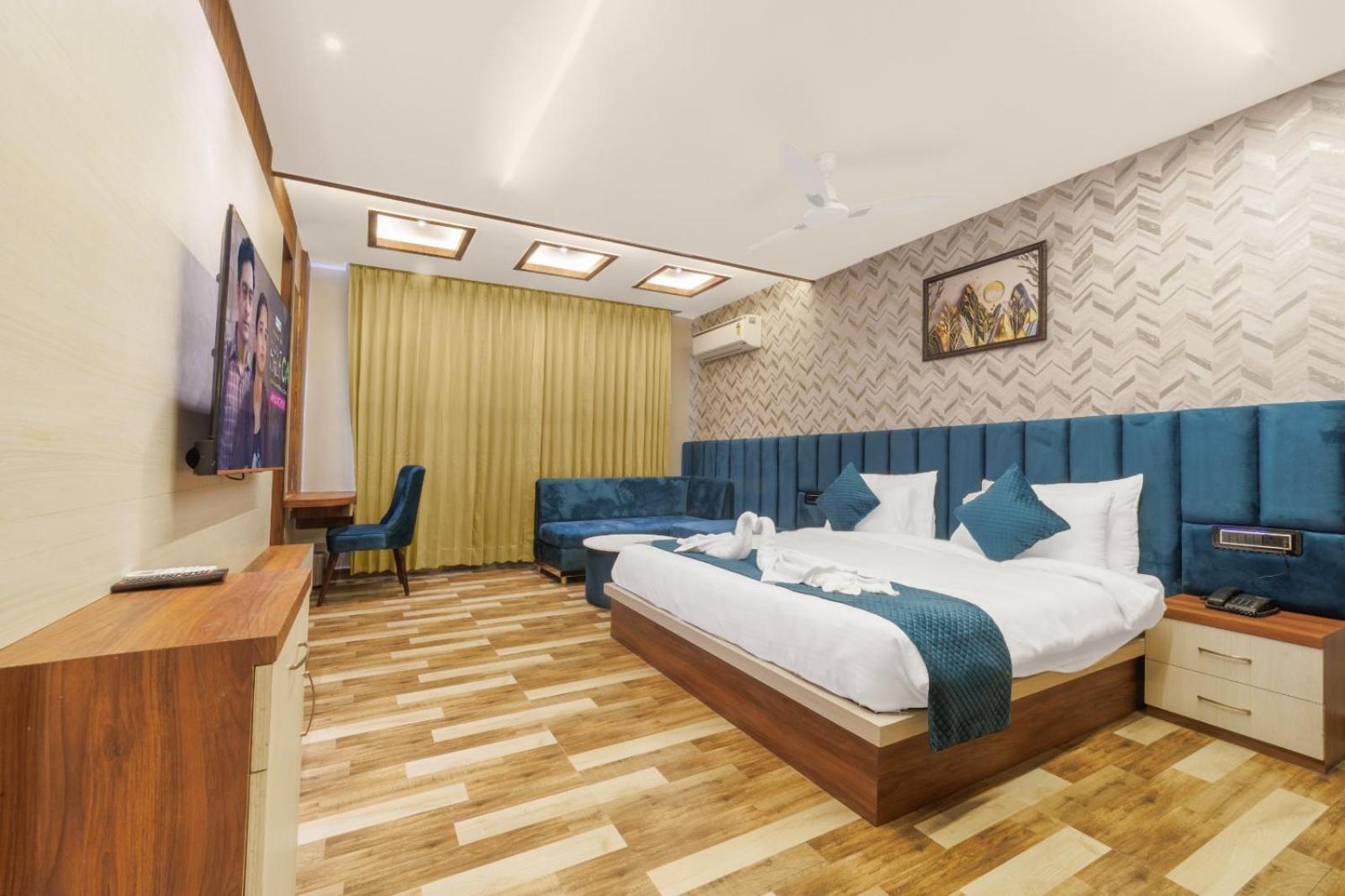Hotel Golden Peacock Харидвар Экстерьер фото